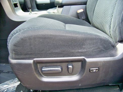 Used 2010 Toyota Tundra 4x4 Double Cab image 35