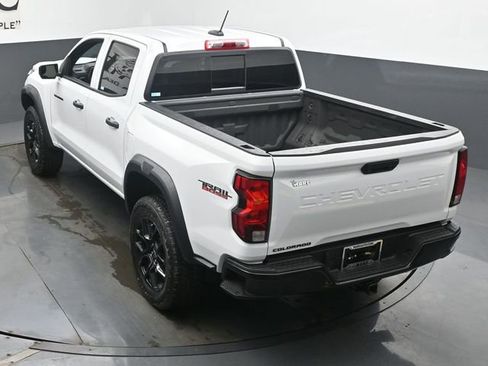 Used 2023 Chevrolet Colorado Trail Boss w/ LPO, Dark Essentials Package AWD/4WD image 40