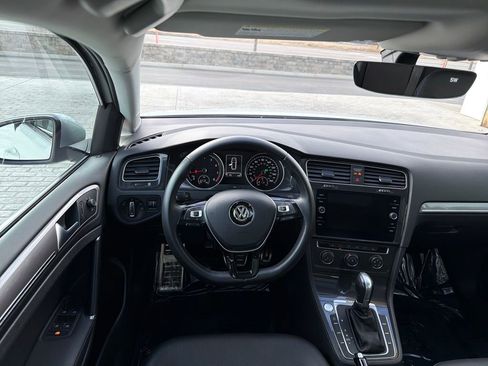 Used 2019 Volkswagen Golf Alltrack SE image 14