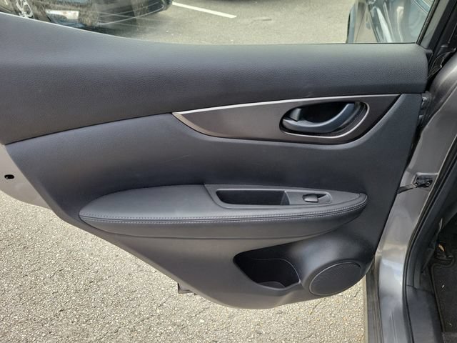 Used 2020 Nissan Rogue Sport S w/ Appearance Package FWD image 10