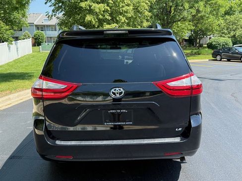 Used 2015 Toyota Sienna LE FWD image 7