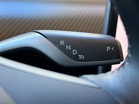 Used 2018 Tesla Model 3 Long Range image 16