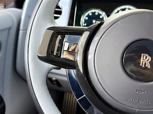 Used 2024 Rolls-Royce Phantom Sedan image 26