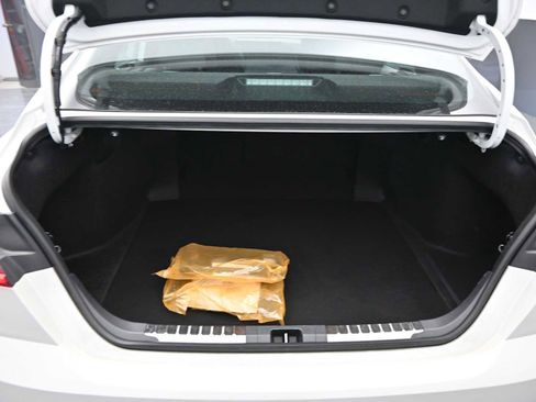 Used 2025 Toyota Camry XSE image 17