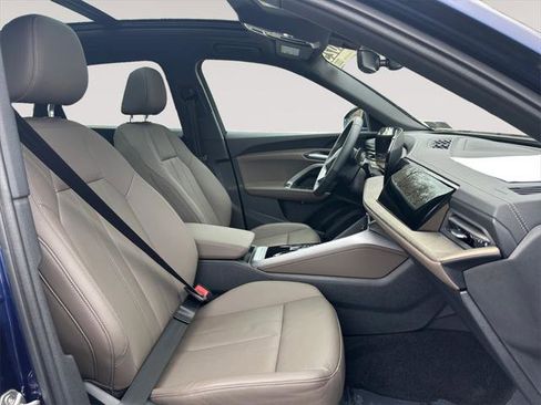 Certified 2025 Audi Q5 Premium w/ Convenience Package image 15