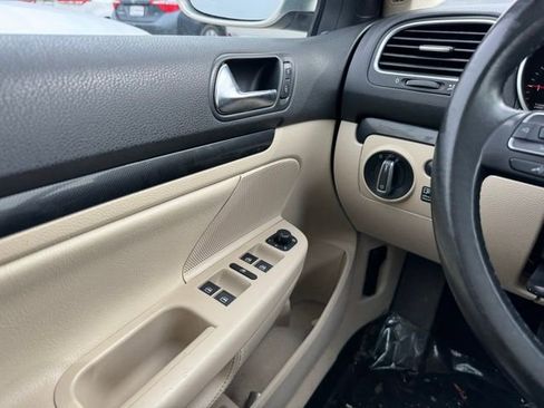 Used 2011 Volkswagen Jetta TDI image 28