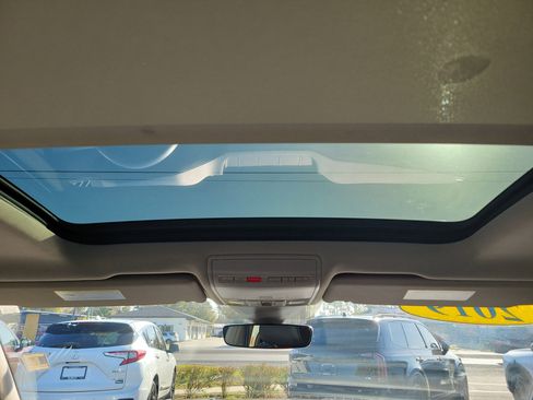 Used 2019 Volkswagen Atlas SEL image 21