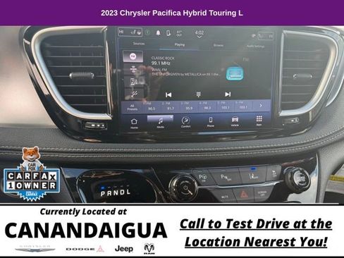 Used 2023 Chrysler Pacifica Touring-L w/ S Appearance Package FWD image 16