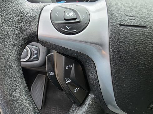 Used 2015 Ford Escape SE FWD image 31