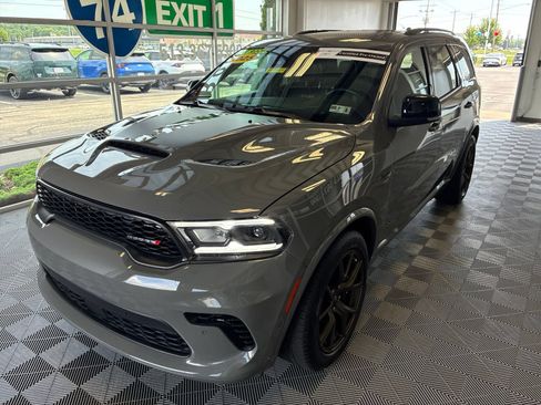 Used 2025 Dodge Durango R/T AWD/4WD image 3