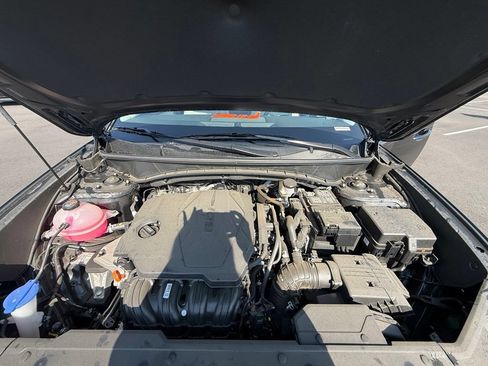 Certified 2025 Hyundai Tucson SE AWD/4WD image 31