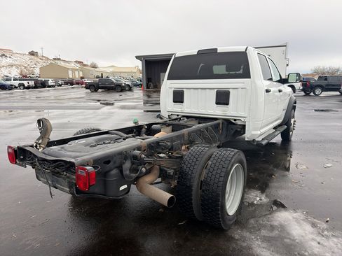 Used 2019 RAM 5500 Tradesman w/ Chrome Appearance Group image 5