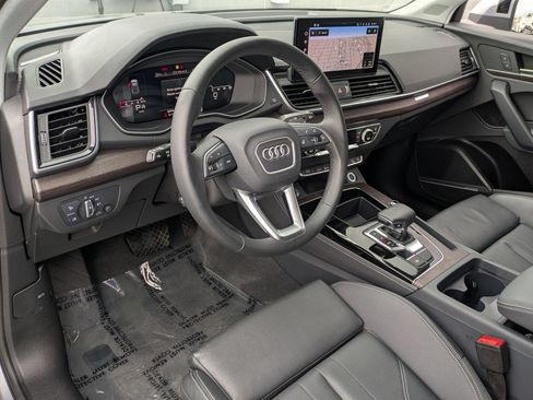 Used 2025 Audi Q5 2.0T Premium Plus w/ Premium Plus Package AWD/4WD image 15