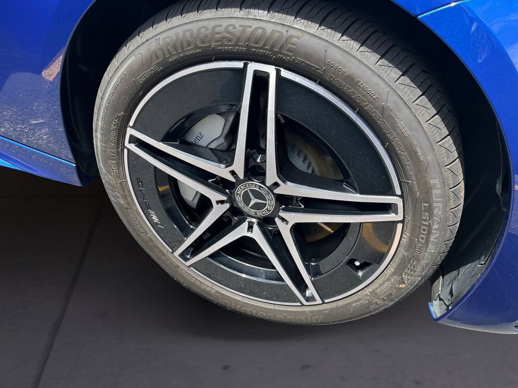 Certified 2026 Mercedes-Benz C 300 4MATIC Sedan image 13