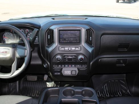 Used 2025 GMC Sierra 1500 Pro w/ Pro Value Package image 7