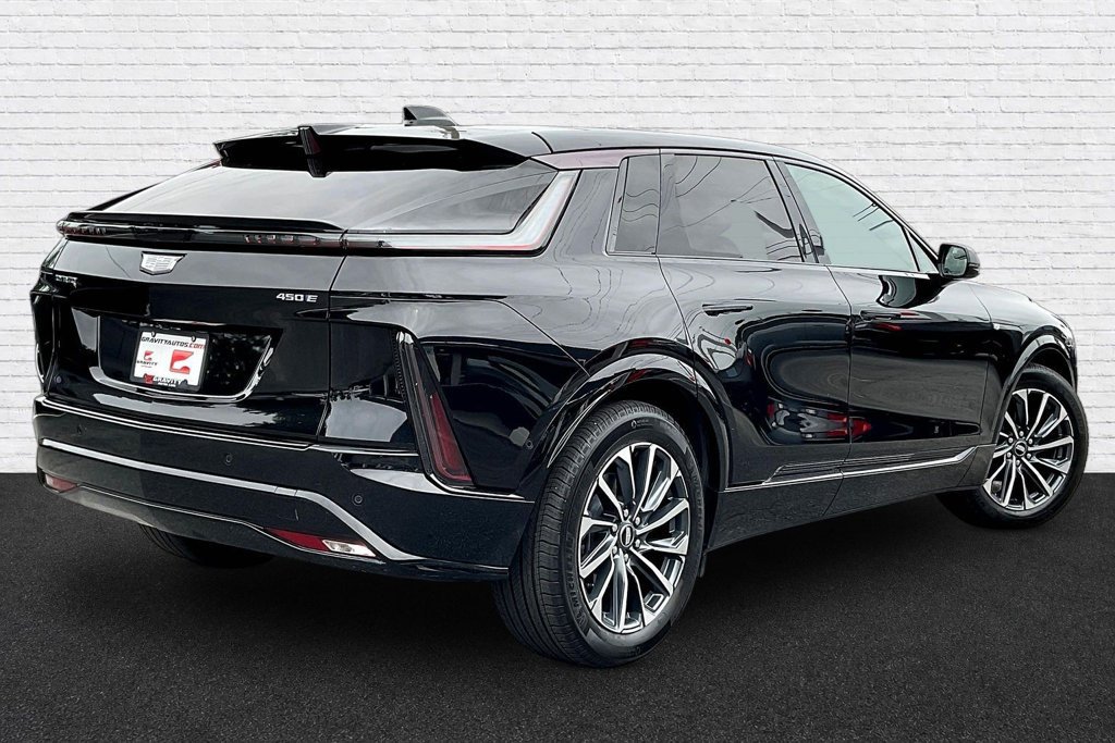 Used 2024 Cadillac Lyriq Sport RWD image 6