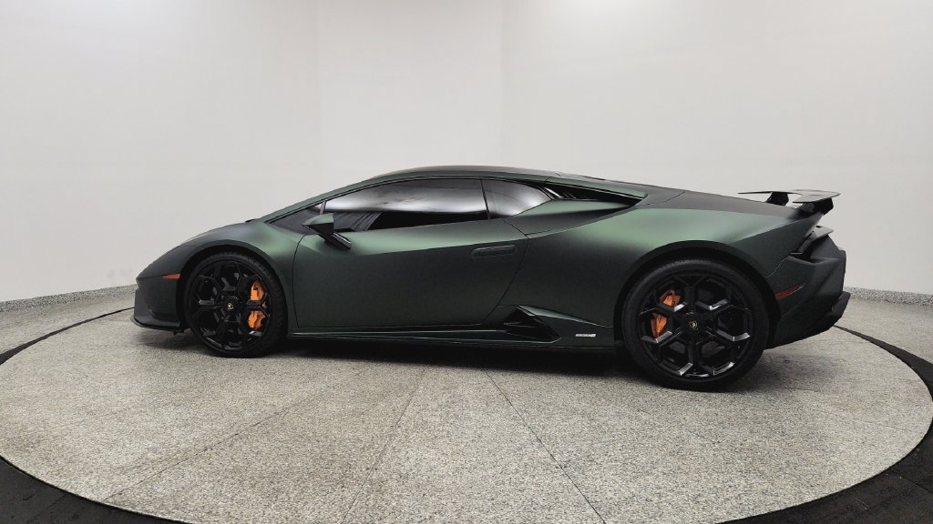 Used 2023 Lamborghini Huracan Tecnica RWD image 6
