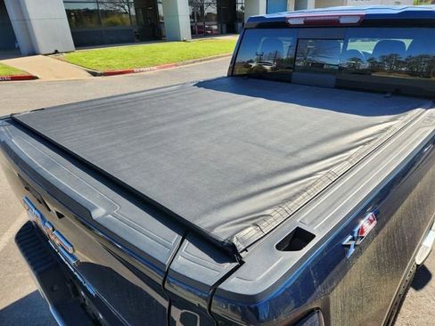 Used 2020 GMC Sierra 1500 SLT w/ SLT Premium Package image 21