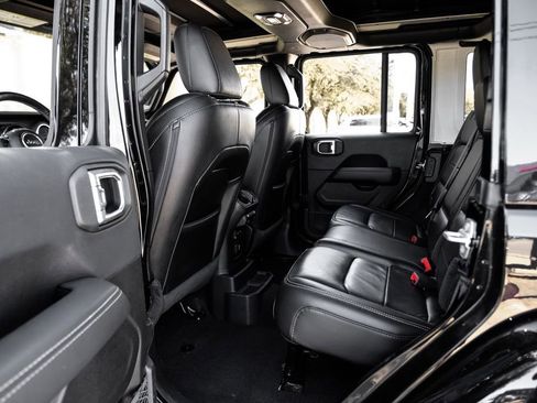 Used 2022 Jeep Wrangler Unlimited Sahara w/ Cold Weather Group image 49