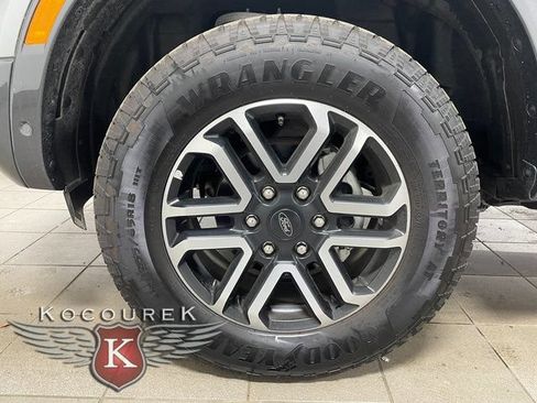 Used 2024 Ford Ranger Lariat w/ Trailer Tow Package AWD/4WD image 7