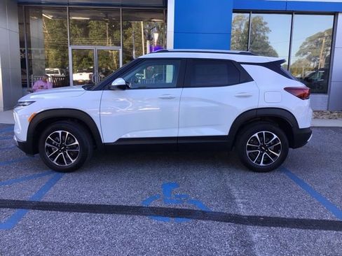 New 2026 Chevrolet TrailBlazer LT w/ Convenience Package image 3