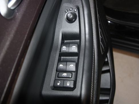 Used 2022 Jeep Grand Cherokee Laredo w/ Luxury Tech Group I image 6