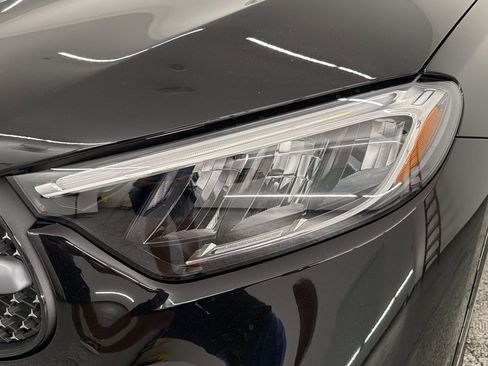 Used 2026 Mercedes-Benz GLC 300 image 11