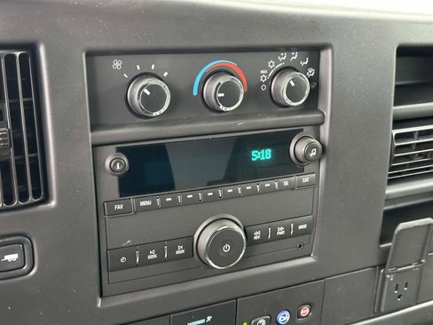 New 2025 Chevrolet Express 3500 w/ Power Convenience Package image 17