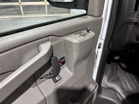 New 2025 Chevrolet Express 2500 WT w/ Enhanced Convenience Package image 6