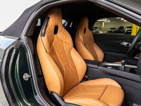 Certified 2025 BMW Z4 M40i w/ Edition image 27