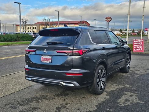 New 2026 Mitsubishi Outlander SEL image 5