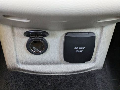 Used 2017 Ford Fusion Platinum image 16