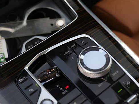 Used 2025 BMW X7 xDrive40i w/ Executive Package image 20