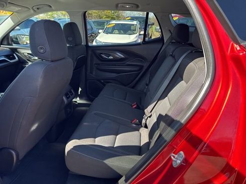 Used 2023 GMC Terrain SLE w/ Driver Convenience Package image 18