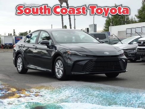 New 2026 Toyota Camry LE image 1