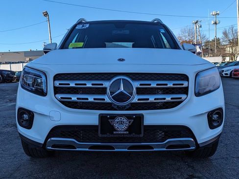 Used 2023 Mercedes-Benz GLB 250 4MATIC image 4