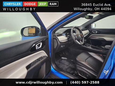 Used 2024 Jeep Compass Limited AWD/4WD image 13