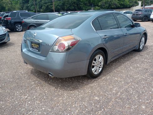 Used 2011 Nissan Altima 2.5 SL w/ 2.5SL Pkg FWD image 7