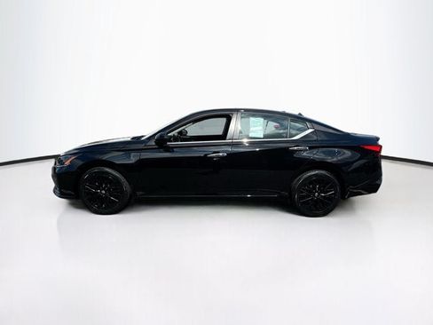 Used 2025 Nissan Altima 2.5 SV w/ SV Special Edition Package AWD/4WD image 8