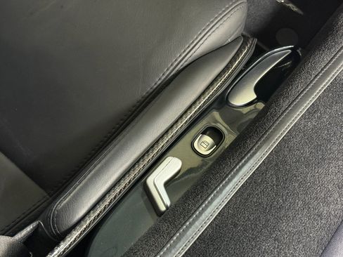 Used 2006 Mercedes-Benz SLR image 26