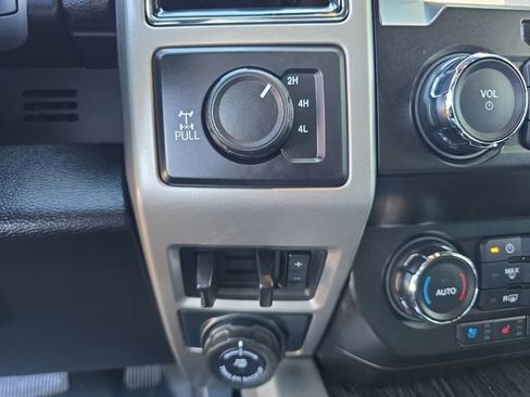 Used 2021 Ford F250 Lariat w/ Chrome Package AWD/4WD image 18