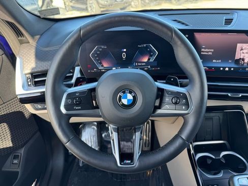 Used 2025 BMW X2 xDrive28i w/ Premium Package image 21
