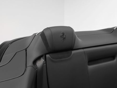 Certified 2025 Ferrari Roma Spider RWD image 21