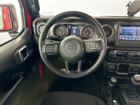 Used 2022 Jeep Wrangler Unlimited Sport AWD/4WD image 14