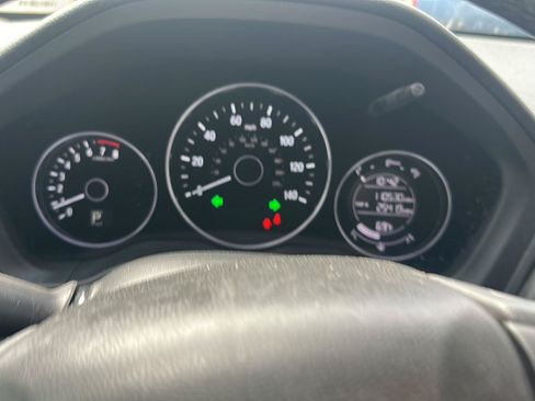 Used 2018 Honda HR-V EX-L image 10