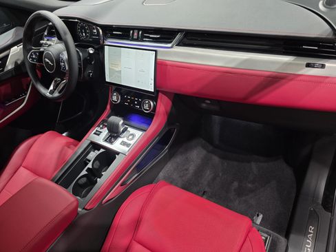 New 2026 Jaguar F-PACE R-Dynamic S AWD/4WD image 23