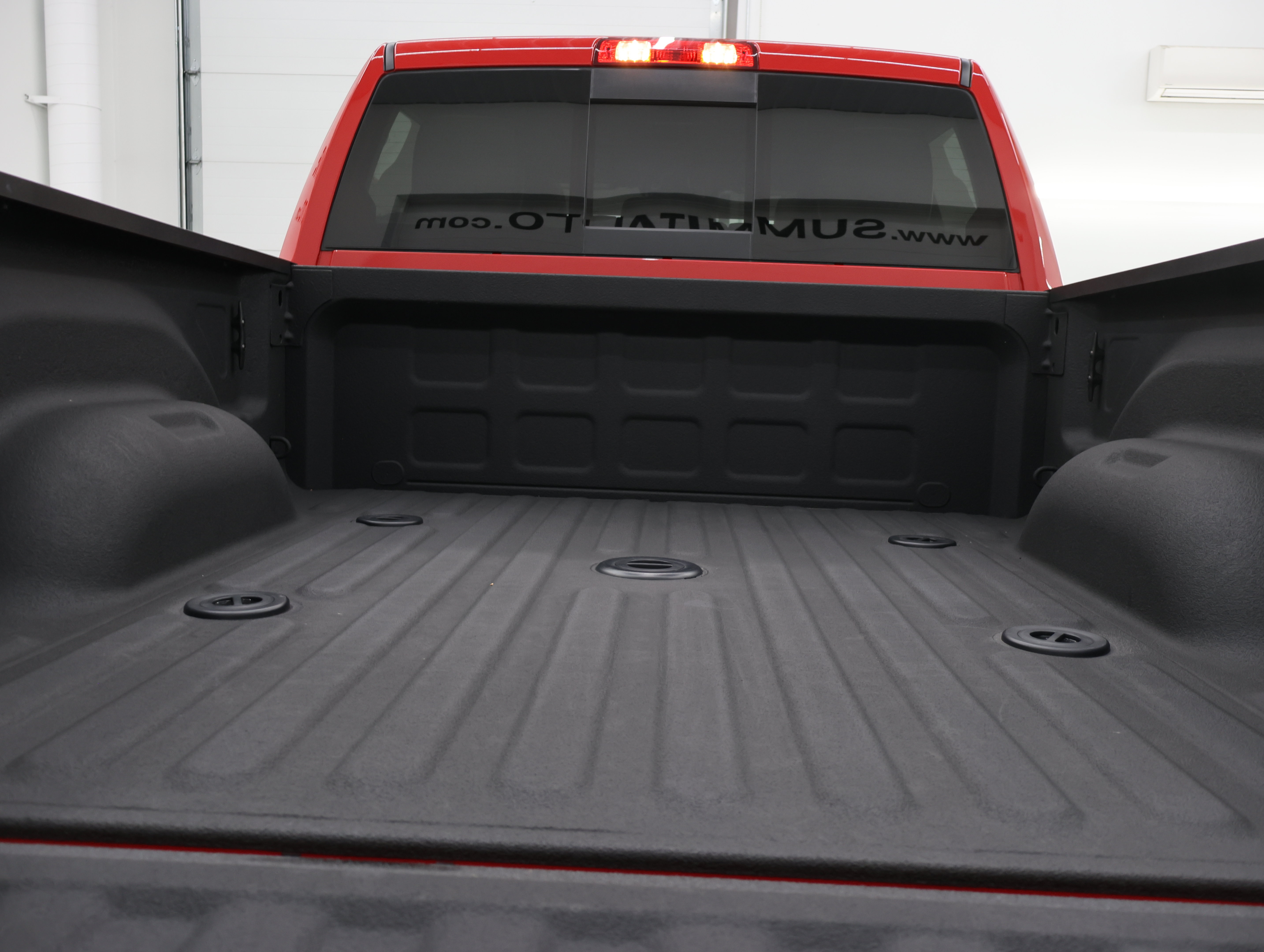 Used 2024 RAM 2500 Laramie w/ Night Edition AWD/4WD image 29