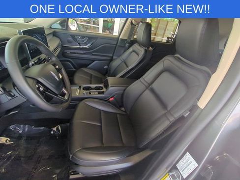 Used 2025 Lincoln Corsair AWD image 16