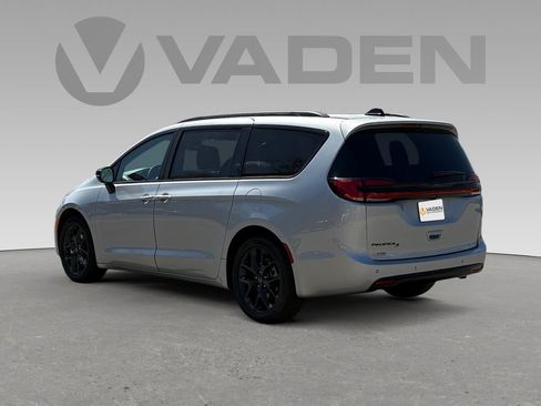 New 2026 Chrysler Pacifica Select image 25