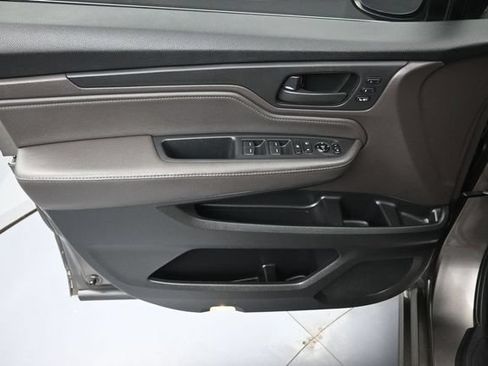 Used 2018 Honda Odyssey Touring image 28